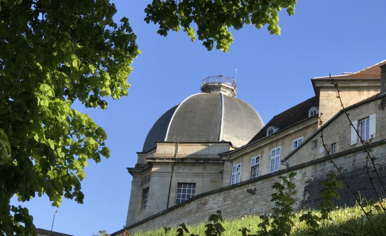 CHAMPAGNE_52_Langres_Dome_Chapelle_Hopital_2125