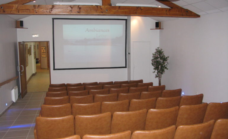 MAISON DES DEUX MARINES SALLE DE PROJECTION