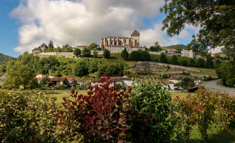 St-Bertrand-de-Cges au printemps