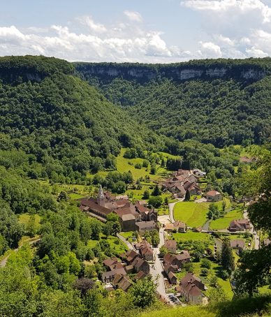 Château Chalon et Baume les Messieurs « Plus beaux villages de France du Jura »