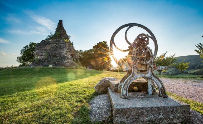 Pyramide de Couhard - Autun Morvan Tourisme
